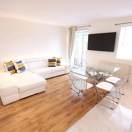 Kudryashova Street 18 Apartament * Kyiv